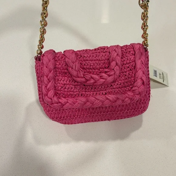 Madison West NWT Pink Woven Handbag with Gold Chain - Picture 13 of 13